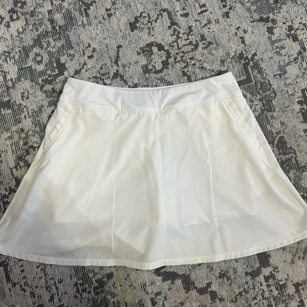 White Under Armour Golf/Tennis Skirt M